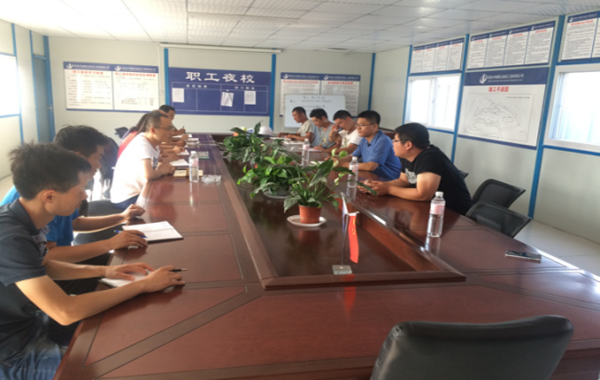 炎炎夏日送清涼，慰問一線勞動者(圖1)