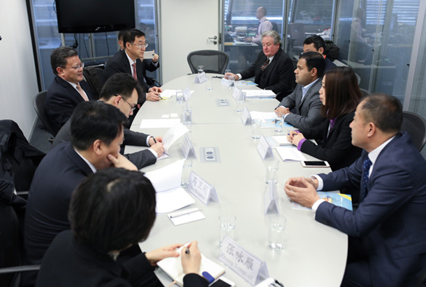 青島市長孟凡利對德才集團英國DC-HD設(shè)計院走訪調(diào)研(圖5) 青島市長孟凡利對德才集團英國DC-HD設(shè)計院走訪調(diào)研(圖5)