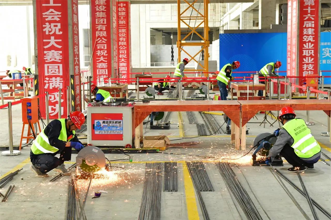 弘揚工匠精神，助推中國創(chuàng)造|中建聯(lián)合協(xié)辦青島市第十六屆建筑業(yè)職業(yè)技能大賽(圖5)