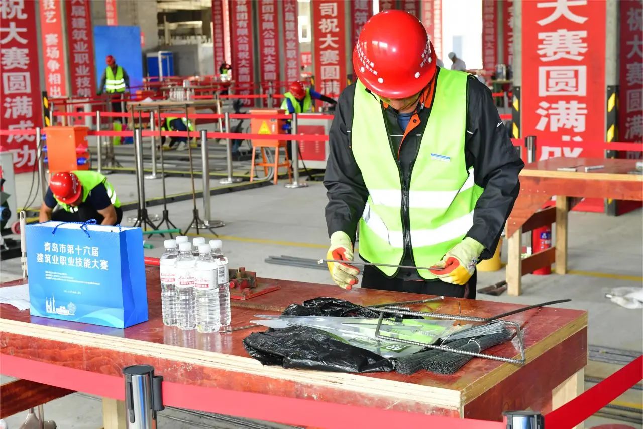 弘揚工匠精神，助推中國創(chuàng)造|中建聯(lián)合協(xié)辦青島市第十六屆建筑業(yè)職業(yè)技能大賽(圖6)