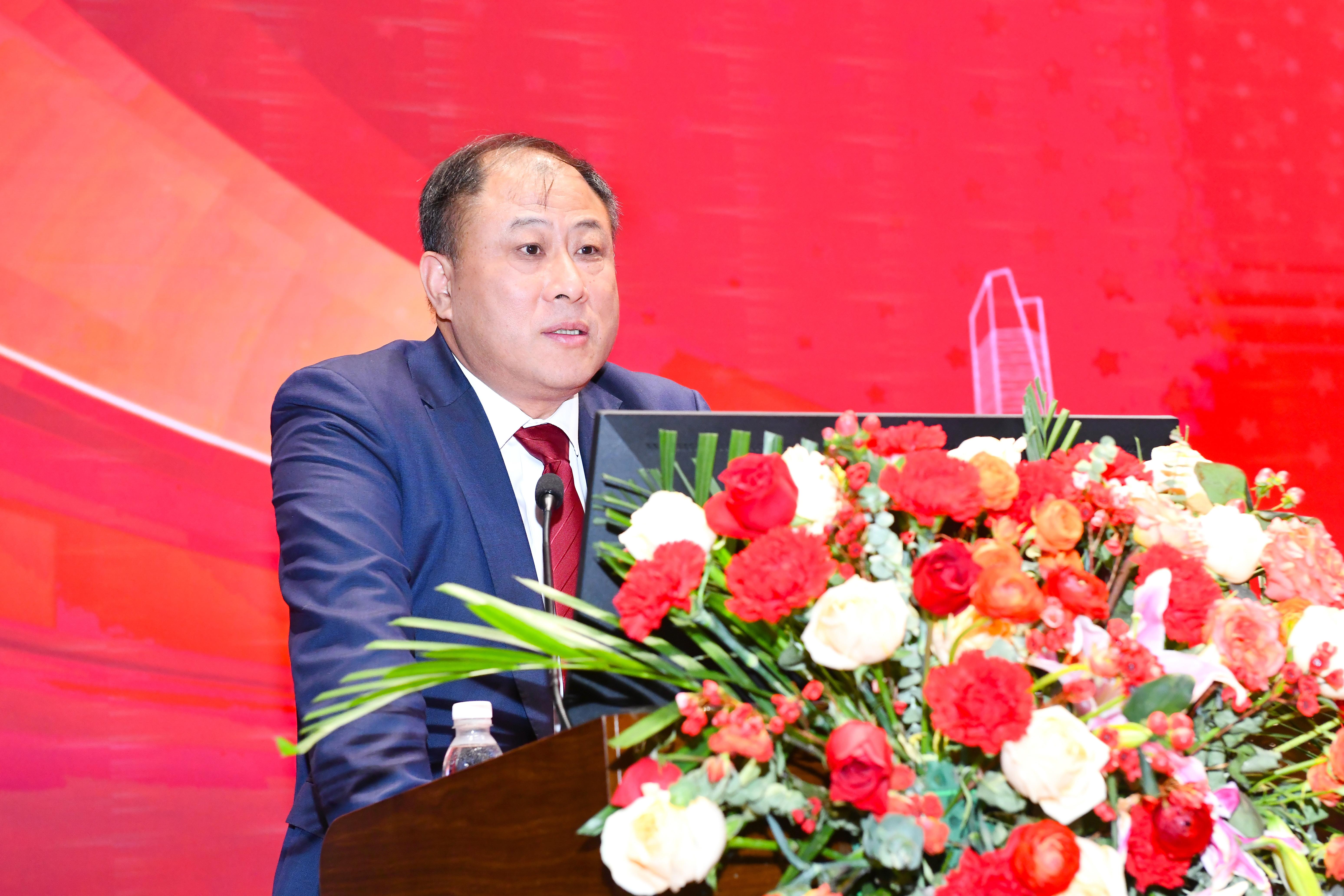 向陽而生，破局進(jìn)取 | 中建聯(lián)合2023年度總結(jié)表彰暨2024年迎新大會(huì)勝利召開(圖1)